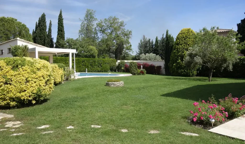 Terrain de boule pour jouer à la pétanque