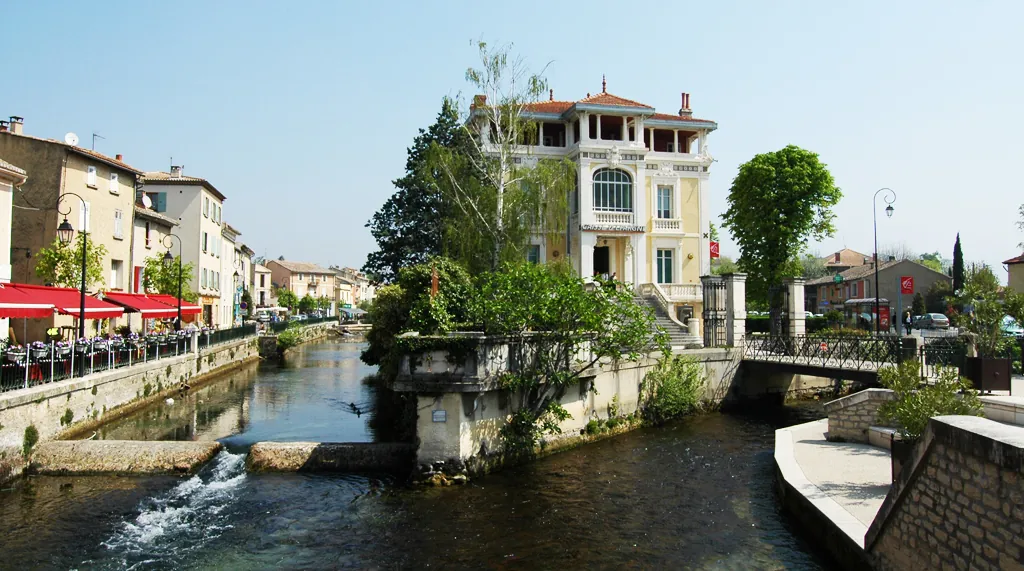 Center of Isle-sur-la-Sorgue